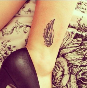 Simple-Wing-Tattoo